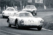Le Mans 1953 - Hans Herrmann im Porsche 550 mit Start-Nr. 44.